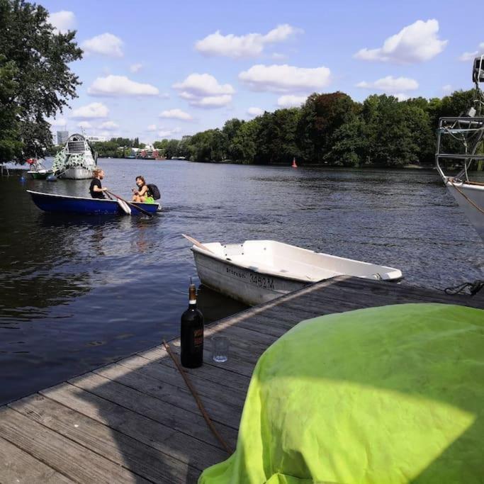 Traum Am Wasser - Romantische Erholung In Botel
