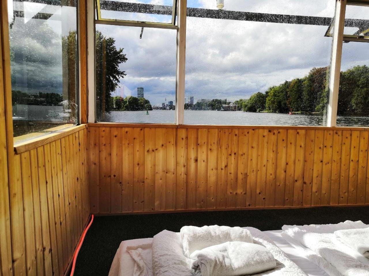 Botel Traum Am Wasser - Romantische Erholung In