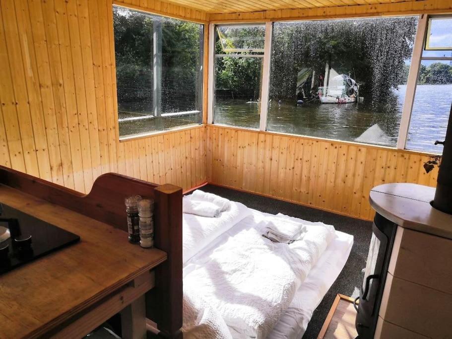 Botel Traum Am Wasser - Romantische Erholung In *